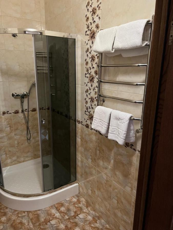 Гостиный Двор Надежда Hotel Khlibodarske Exterior foto