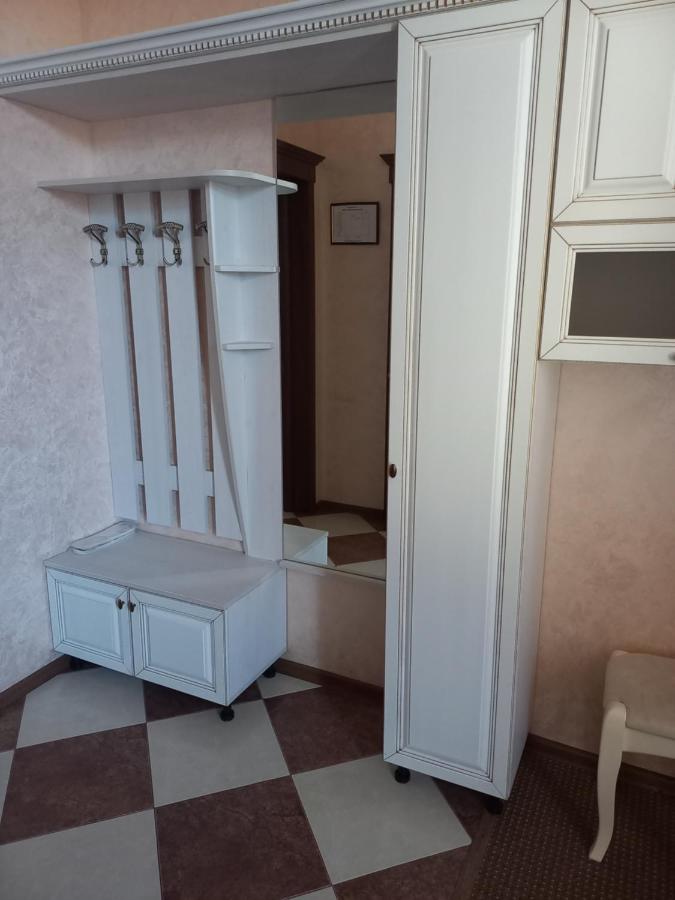 Гостиный Двор Надежда Hotel Khlibodarske Exterior foto