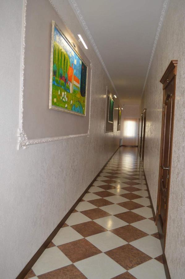 Гостиный Двор Надежда Hotel Khlibodarske Exterior foto
