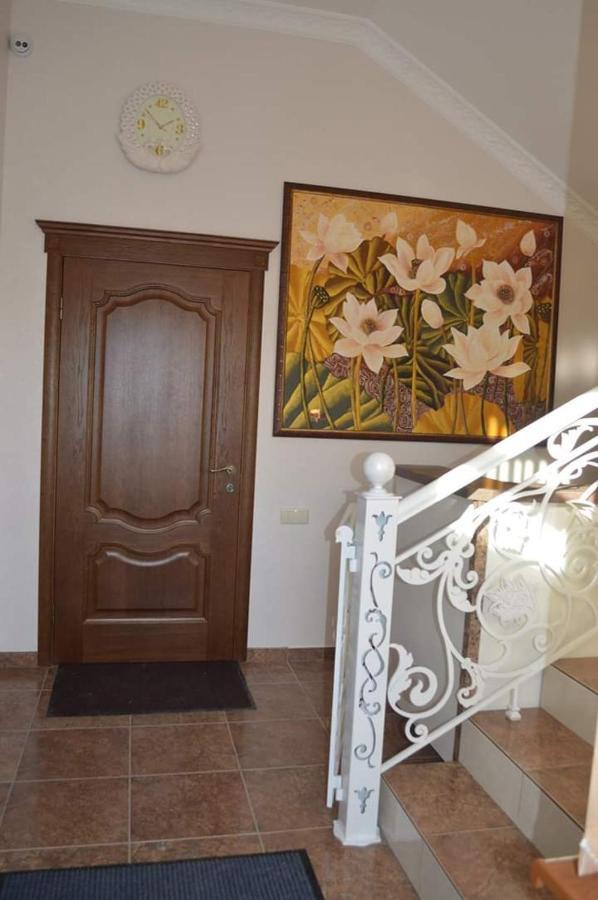 Гостиный Двор Надежда Hotel Khlibodarske Exterior foto