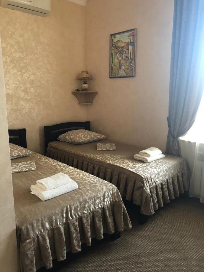 Гостиный Двор Надежда Hotel Khlibodarske Exterior foto